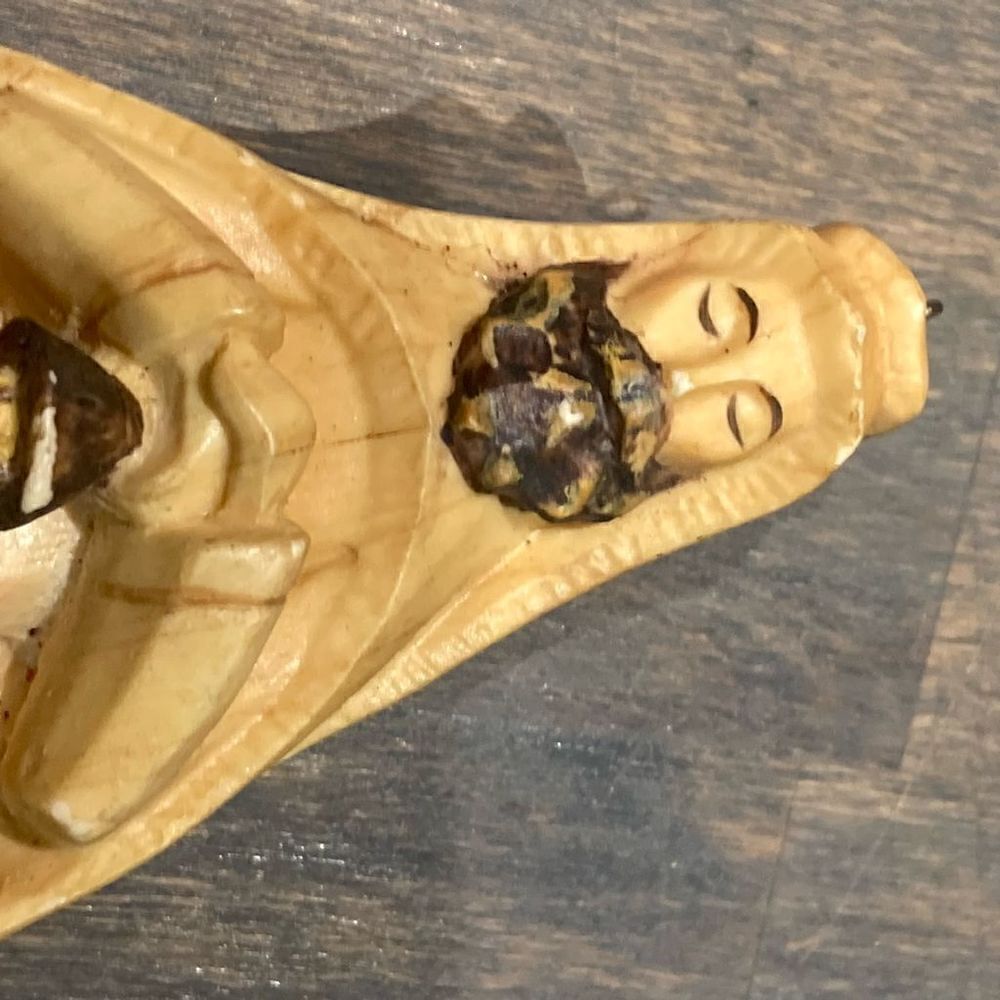 Ornament Wiseman carved from olive Wood￼